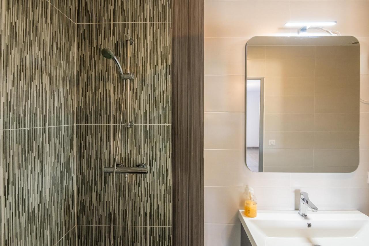 Villa Avec Piscine Et Jaccuzy Bize-Minervois Ngoại thất bức ảnh